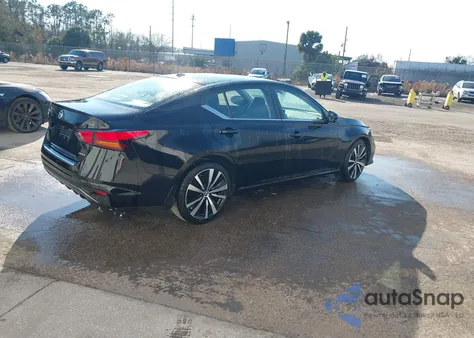 2022 Nissan Altima Sr Vc-Turbo Fwd z USA, uszkodzony, nr VIN 1N4AL4CV2NN355357